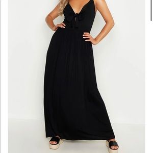 Plus Strappy Knot front Maxi dress